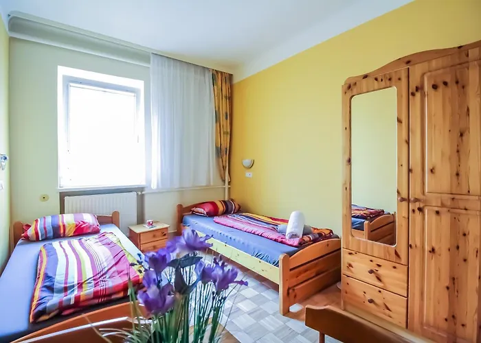 Ξενοδοχείο Double In Huetteldorfer Strasse Area *