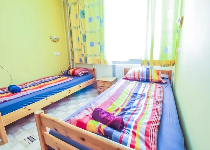 Double In Huetteldorfer Strasse Area Βιέννη