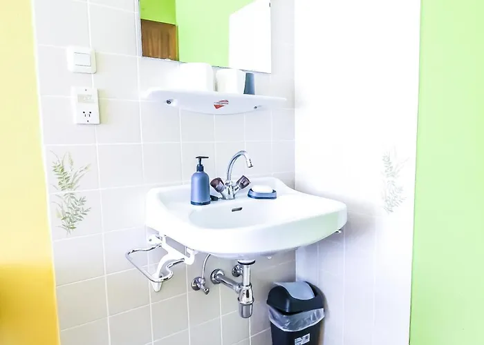 Double In Huetteldorfer Strasse Area Ξενοδοχείο *