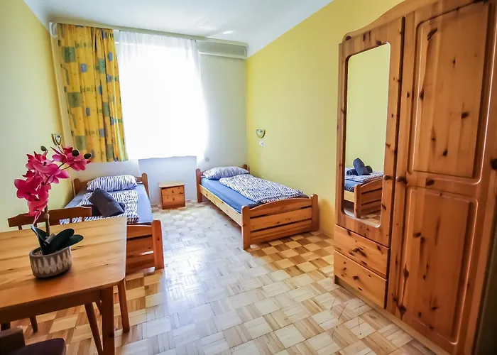 Double In Huetteldorfer Strasse Area Ξενοδοχείο *