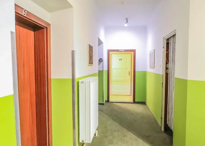 Double In Huetteldorfer Strasse Area Ξενοδοχείο *