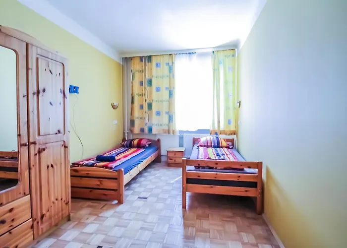 Ξενοδοχείο Double In Huetteldorfer Strasse Area *