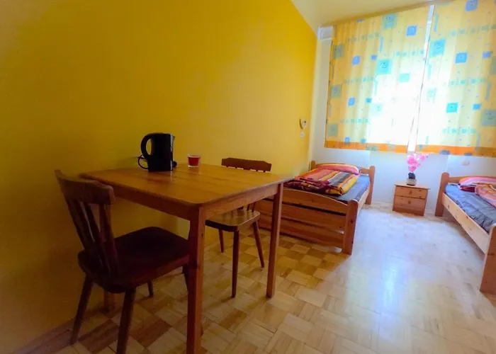 Double In Huetteldorfer Strasse Area Ξενοδοχείο