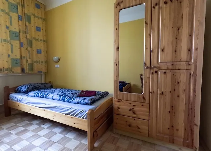 Double In Huetteldorfer Strasse Area Βιέννη